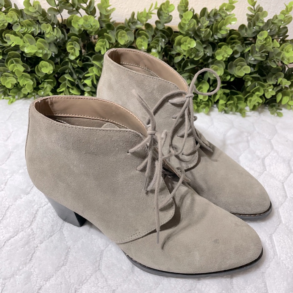 Vionic orthotic “Zenda” Suede Lace Up Booties